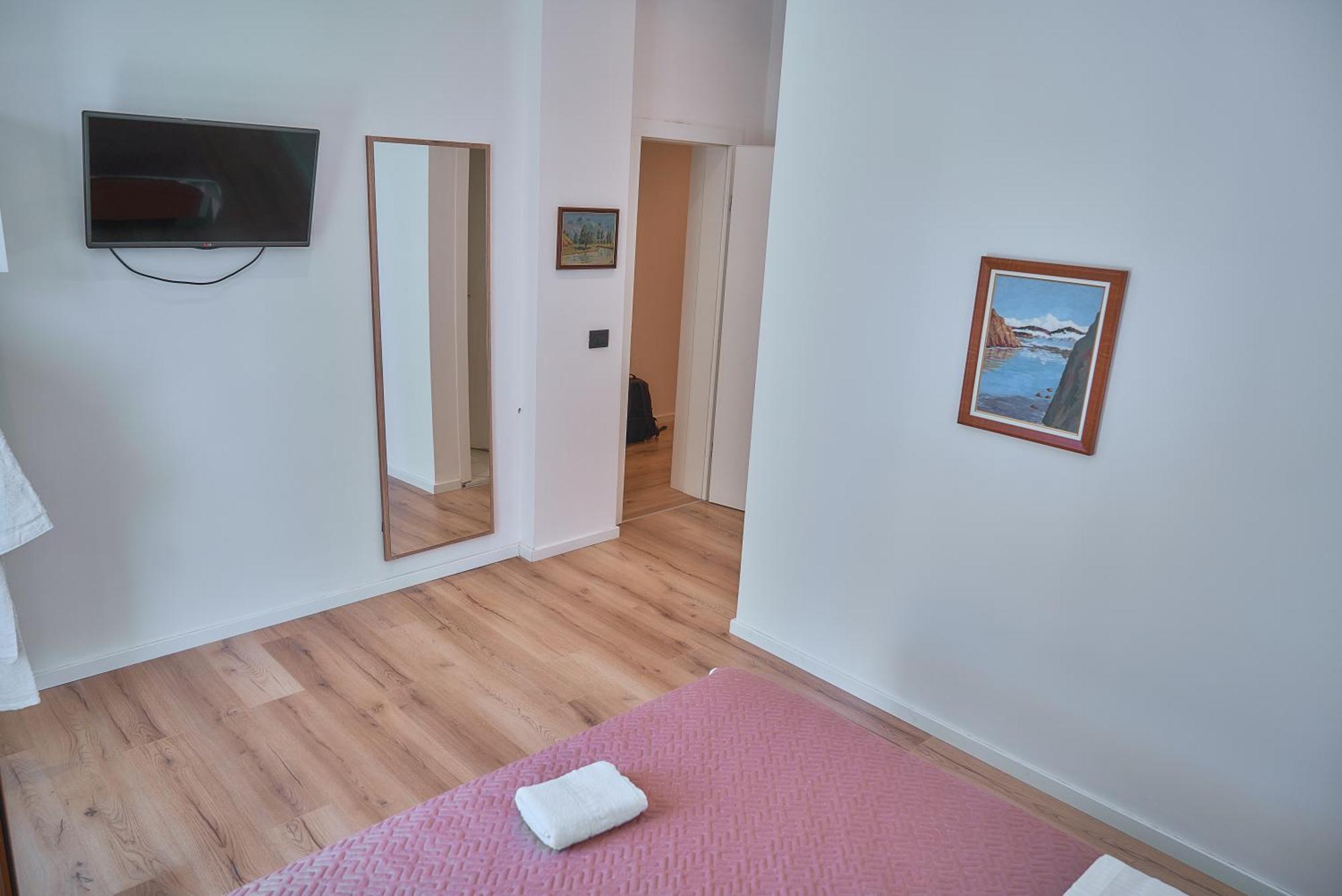 Kalpazo Inn ティラナ エクステリア 写真